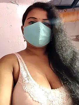 Snapshot of Dr_Chhaya chatting on February 12, 2026, 5:34 pm Dr Chhaya online show from February 12, 2026, 5:34 pm