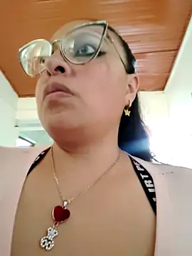 Snapshot of Dominique_Montenegro chatting on February 18, 2025, 7:19 pm Dominique Montenegro online show from February 18, 2025, 7:19 pm