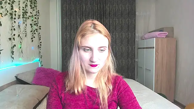 Miss Elsa  online show from February 10, 2025, 1:01 pm