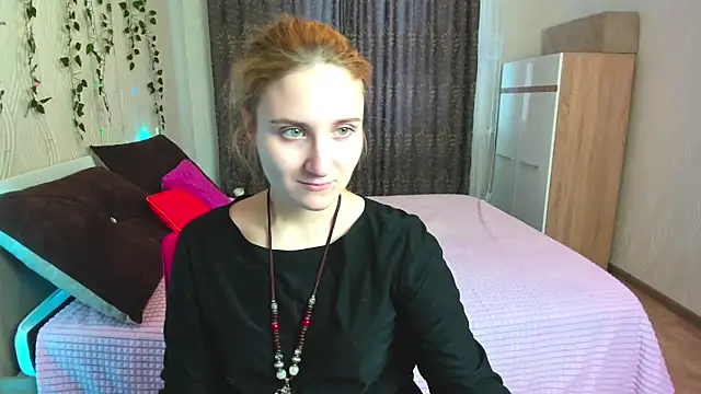 Miss Elsa  online show from February 17, 2025, 2:42 am
