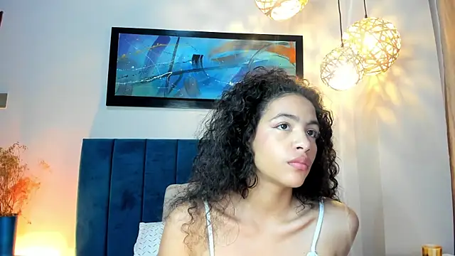 Snapshot of AntonellaHall_ chatting on October 18, 2025, 12:18 pm AntonellaHall online show from October 18, 2025, 12:18 pm