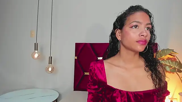 Snapshot of AntonellaHall_ chatting on March 12, 2025, 12:04 pm AntonellaHall online show from March 12, 2025, 12:04 pm