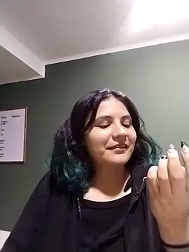 gigiqueen 18 online show from April 22, 2026, 7:26 am