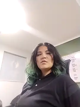 gigiqueen 18 online show from March 20, 2026, 3:24 pm