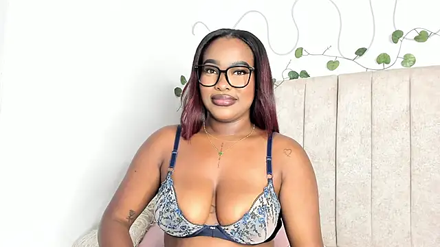 Kaseydelvey online show from March 17, 2026, 6:22 pm