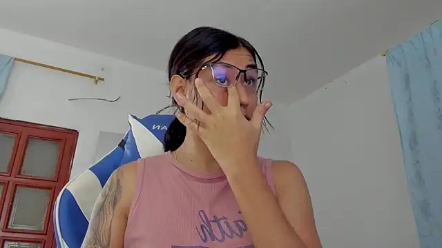 Camila TransGirl online show from November 15, 2025, 1:48 pm