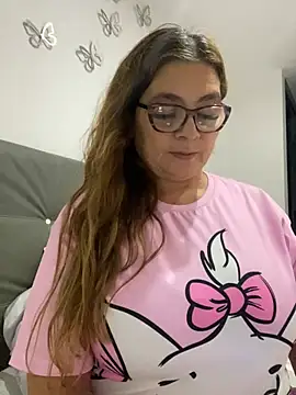 AntonellaAlondra4 online show from February 14, 2025, 3:54 am