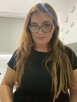 AntonellaAlondra4 online show from February 4, 2025, 2:10 pm