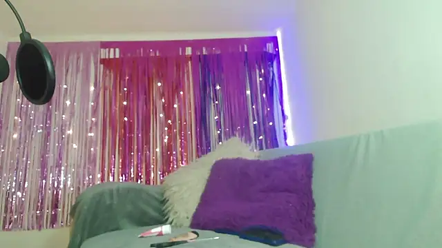 Snapshot of princesskitty111 chatting on February 3, 2025, 7:10 pm princesskitty111 online show from February 3, 2025, 7:10 pm