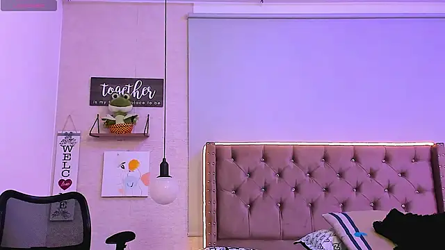 Snapshot of Thammy_Adams chatting on February 6, 2025, 2:11 am Thammy Adams online show from February 6, 2025, 2:11 am