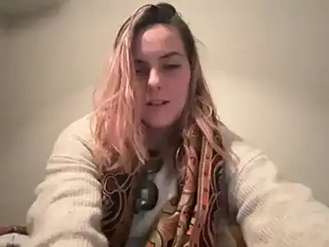 Snapshot of brattyisback chatting on January 9, 2025, 8:03 am brattyisback online show from January 9, 2025, 8:03 am