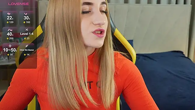 Tess LovelyWest online show from December 30, 2024, 8:04 pm