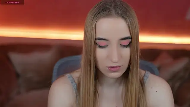 Tess LovelyWest online show from February 9, 2025, 12:30 pm