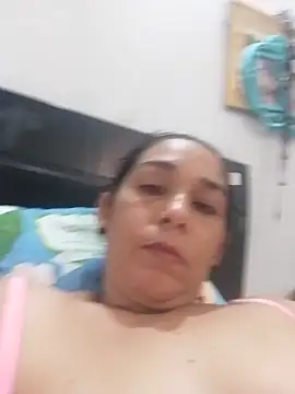 Snapshot of esterellita chatting on March 4, 2026, 2:36 pm esterellita online show from March 4, 2026, 2:36 pm