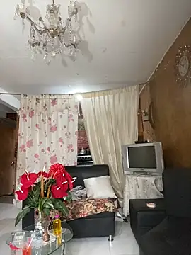 karen hot777 online show from December 5, 2024, 7:55 pm