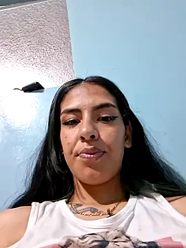 Snapshot of Alisson_420 chatting on June 21, 2026, 5:52 pm Alisson 420 online show from June 21, 2026, 5:52 pm