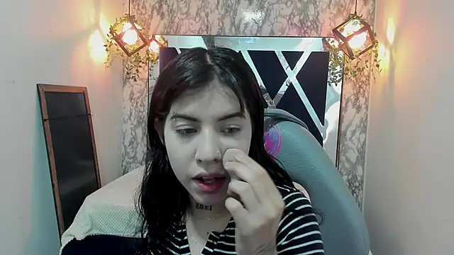 Violet m online show from December 10, 2024, 6:28 pm