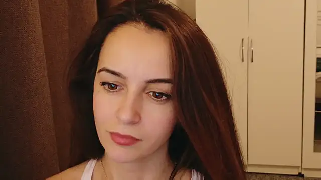 karlaolivia online show from February 17, 2025, 5:55 pm