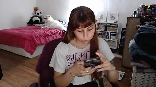 bunnylolaa4 online show from October 12, 2025, 8:21 pm