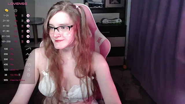 Tomato Tease online show from November 4, 2025, 6:44 pm