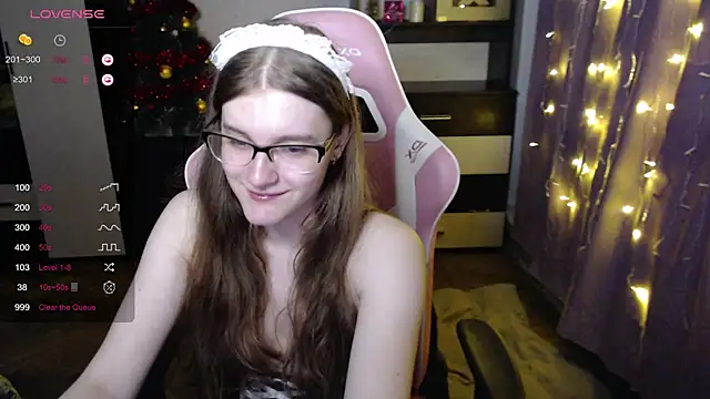 Tomato Tease online show from December 19, 2025, 5:21 am
