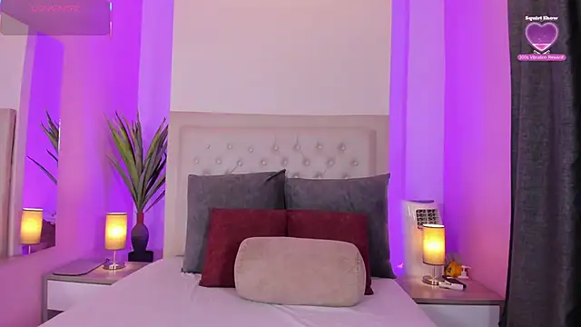 nicolle pierce online show from April 9, 2026, 10:21 am