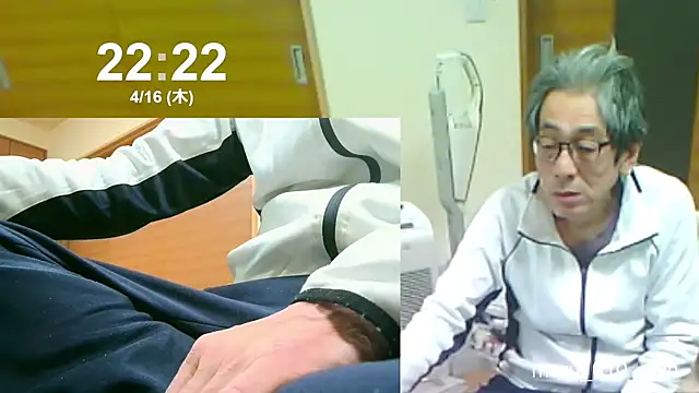 mama010-chan online show from April 16, 2026, 1:23 pm