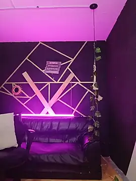 Snapshot of Gelena_Black chatting on November 18, 2025, 11:57 am Gelena Black online show from November 18, 2025, 11:57 am