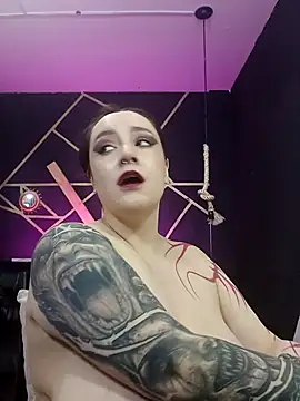 Snapshot of Gelena_Black chatting on September 17, 2025, 1:02 pm Gelena Black online show from September 17, 2025, 1:02 pm