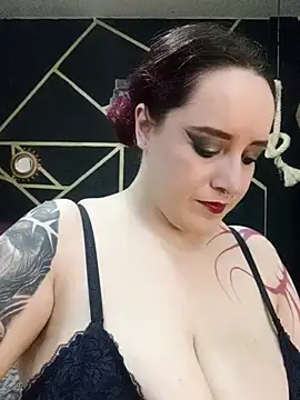 Snapshot of Gelena_Black chatting on March 12, 2025, 6:53 pm Gelena Black online show from March 12, 2025, 6:53 pm