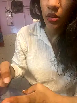 Divyaa69 online show from December 1, 2025, 6:42 pm