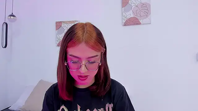 samantha  fairy online show from February 7, 2025, 2:58 pm