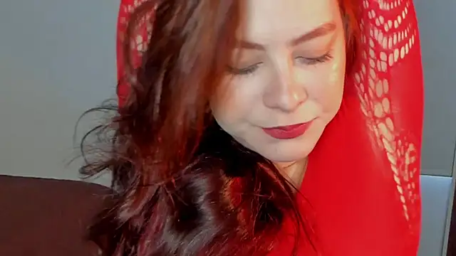 Snapshot of sara_sweet9 chatting on June 30, 2026, 12:27 pm sara sweet9 online show from June 30, 2026, 12:27 pm