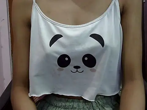 Cute Alaina online show from September 24, 2025, 1:13 am