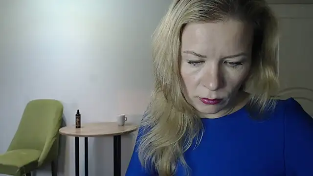 Juli julyyy online show from December 24, 2024, 4:55 am