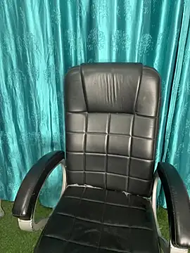 Snapshot of poision51 chatting on February 7, 2025, 11:45 am poision51 online show from February 7, 2025, 11:45 am