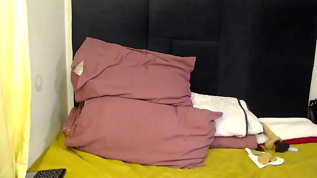 Busty-Londie online show from September 30, 2025, 6:03 pm