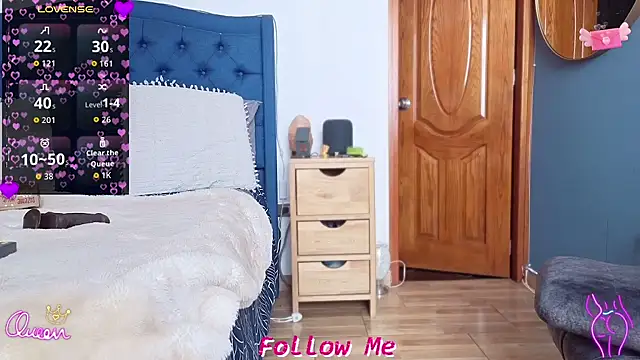 QueenYsuRey online show from January 14, 2026, 3:04 pm