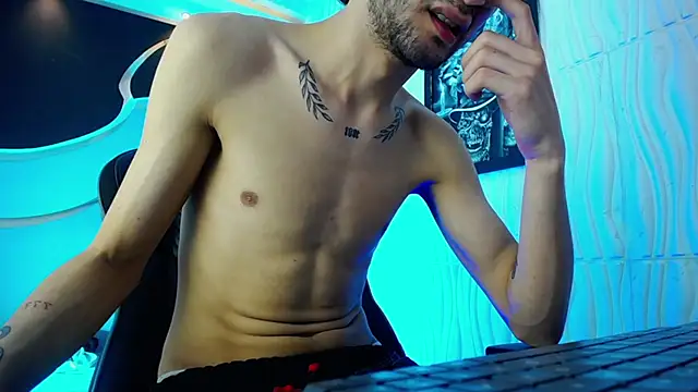 Snapshot of jeysexyboy_2 chatting on December 14, 2024, 2:22 am jeysexyboy 2 online show from December 14, 2024, 2:22 am