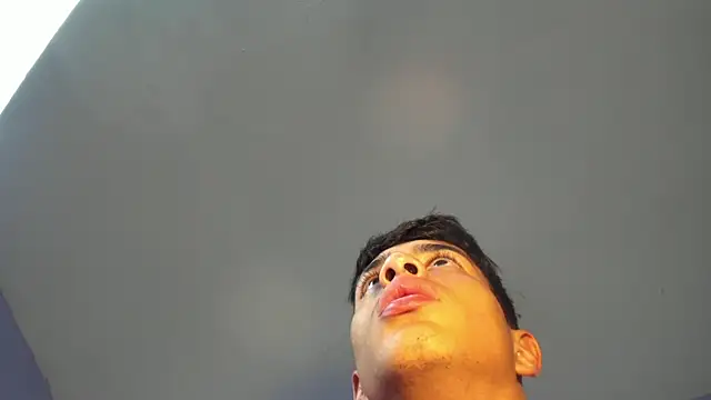 Snapshot of Tyler_Rodriguez chatting on February 26, 2025, 10:47 pm Tyler Rodriguez online show from February 26, 2025, 10:47 pm