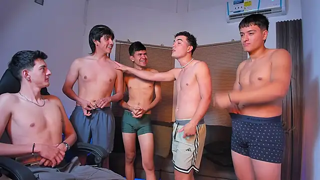 Sexy BoysW online show from March 11, 2025, 8:20 pm