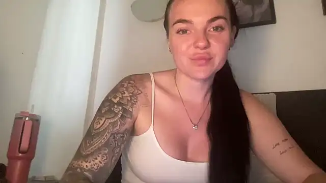 yorkshiregal online show from October 13, 2025, 9:55 am