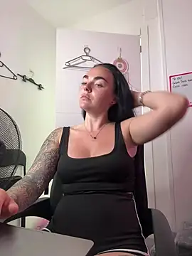 yorkshiregal online show from July 18, 2026, 7:28 am