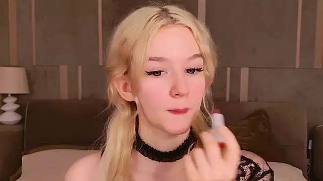 Snapshot of NaomiLoys chatting on February 27, 2025, 4:02 am NaomiLoys online show from February 27, 2025, 4:02 am