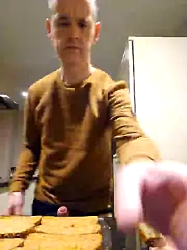 Snapshot of Hectorthyssen1 chatting on February 6, 2025, 5:35 am Hectorthyssen1 online show from February 6, 2025, 5:35 am