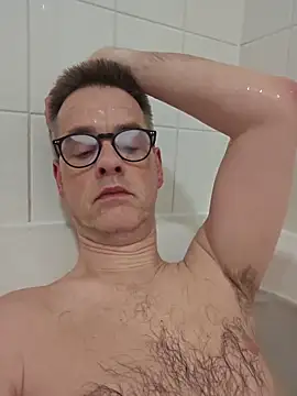 Hectorthyssen1 online show from March 2, 2026, 8:27 pm