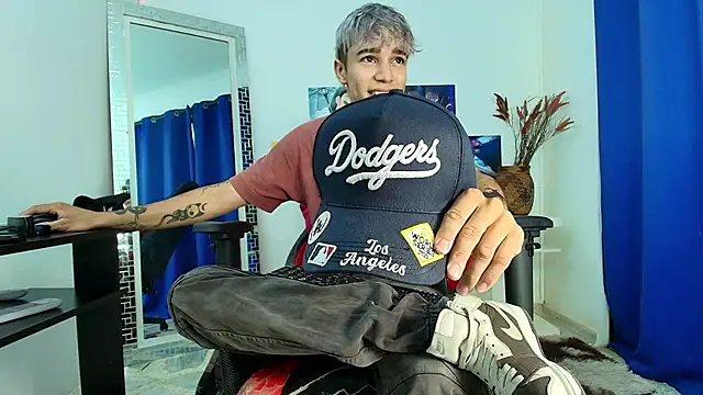 Zacktk7 online show from March 21, 2025, 8:29 pm