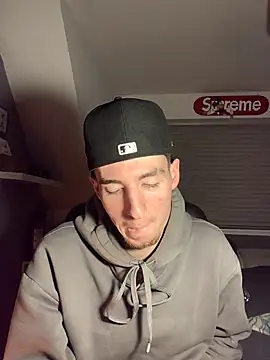 MikesWood21 online show from December 7, 2024, 7:27 pm