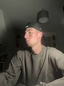 MikesWood21 online show from December 2, 2024, 11:02 pm