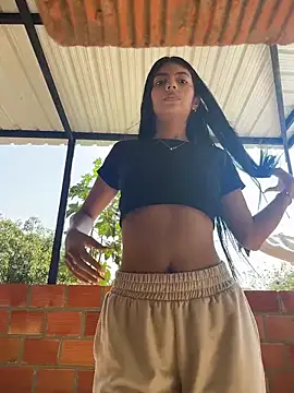 Snapshot of Baby_Niels chatting on December 14, 2025, 2:44 pm Baby Niels online show from December 14, 2025, 2:44 pm